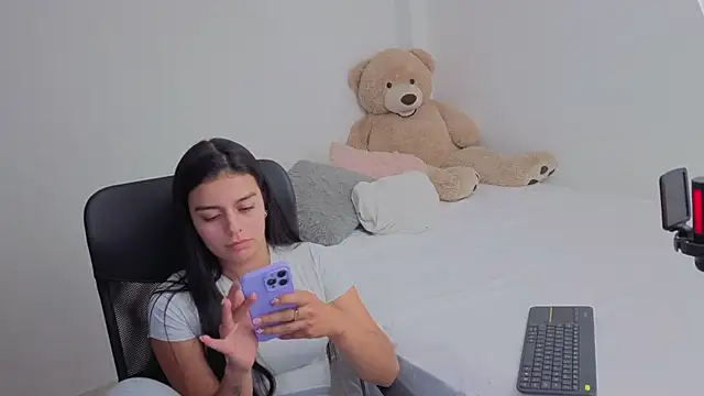 valerihouse online show from 02-12-26, 01:22