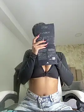 Scarlett 12 online show from 03-22-26, 11:46