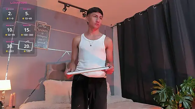 oliver mr  online show from 12-17-25, 01:06