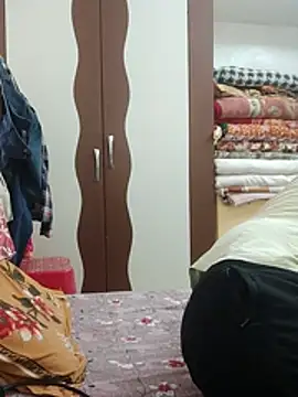 riyamore9623 online show from 03-15-26, 08:42