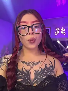 Snapshot of Red_Bunny_v chatting on 06-14-26, 01:24 Red Bunny v online show from 06-14-26, 01:24