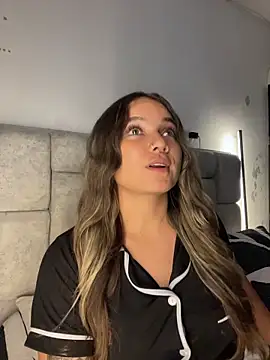 AnnyLopezzz  online show from 05-19-26, 05:58
