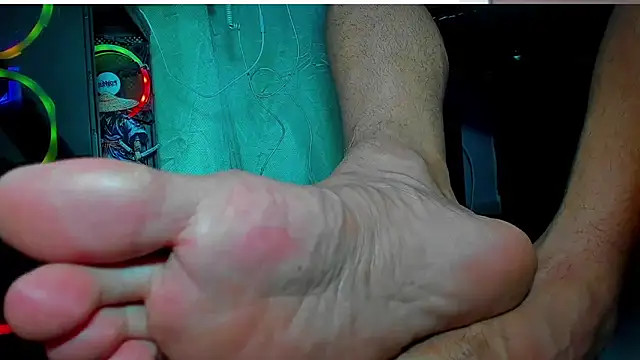 Snapshot of Sir_kev66 chatting on 06-24-26, 07:29 Sir kev66 online show from 06-24-26, 07:29