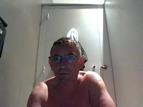 IMGTomi online show from 04-15-26, 10:11