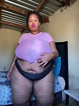 Snapshot of Curvycandy95 chatting on 07-18-26, 09:24 Curvycandy95 online show from 07-18-26, 09:24