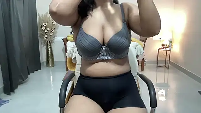 Snapshot of piyassi__divya chatting on 06-18-26, 07:29 piyassi divya online show from 06-18-26, 07:29