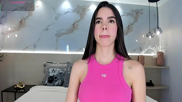 Snapshot of SolAvelar chatting on 06-30-26, 12:11 SolAvelar online show from 06-30-26, 12:11