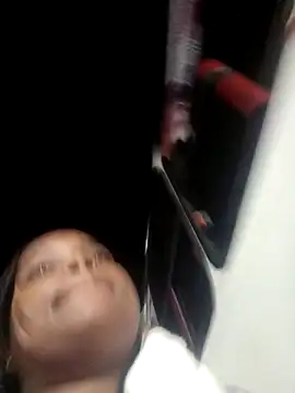 Snapshot of isabella_brown1 chatting on 02-19-26, 09:27 isabella brown1 online show from 02-19-26, 09:27