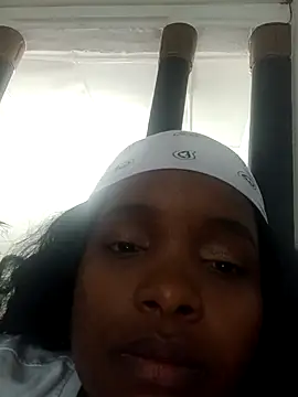 isabella brown1 online show from 03-28-26, 03:28