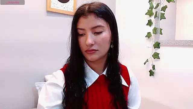 Snapshot of louis_k chatting on 06-18-26, 11:36 louis k online show from 06-18-26, 11:36