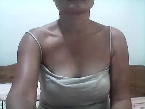 nathalie0045 online show from 04-10-26, 01:11