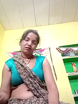 Snapshot of Seema_guptaji chatting on 03-15-26, 06:03 Seema guptaji online show from 03-15-26, 06:03