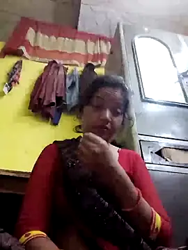Snapshot of Seema_guptaji chatting on 04-14-26, 07:53 Seema guptaji online show from 04-14-26, 07:53