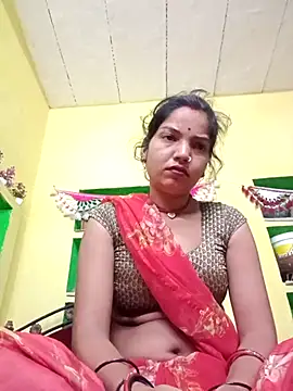 Snapshot of Seema_guptaji chatting on 05-07-26, 10:04 Seema guptaji online show from 05-07-26, 10:04