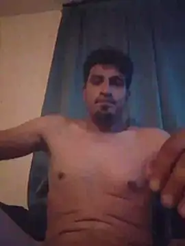 Snapshot of Arce92 chatting on 07-04-26, 04:18 Arce92 online show from 07-04-26, 04:18