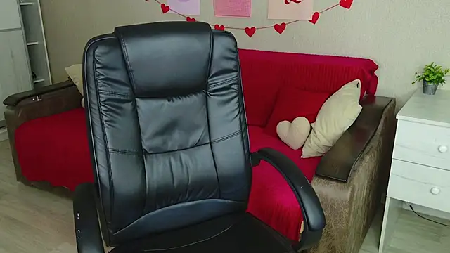 LeksaLove online show from 04-01-26, 04:37