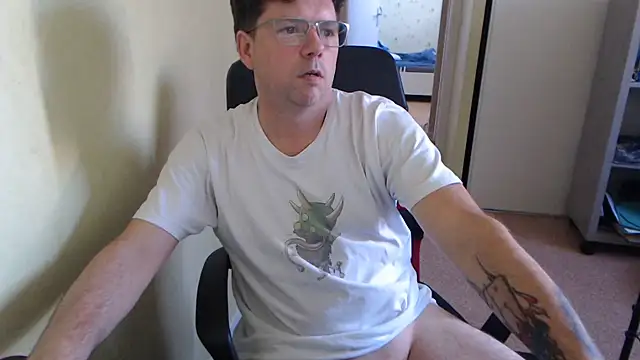 blueandwhite1 online show from 06-16-26, 03:14