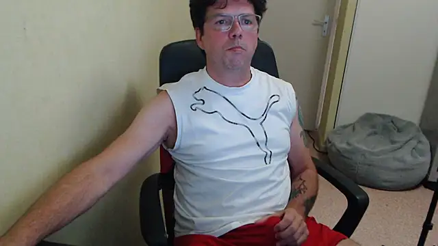 blueandwhite1 online show from 07-28-26, 03:21