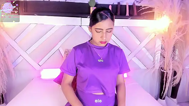 Zoe-Johnson  online show from 05-09-26, 10:04