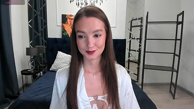 LoraSunnyy online show from 11-08-25, 01:28