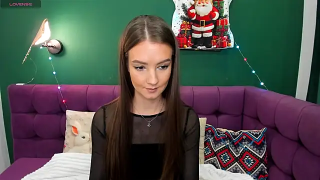 LoraSunnyy online show from 01-10-26, 06:37