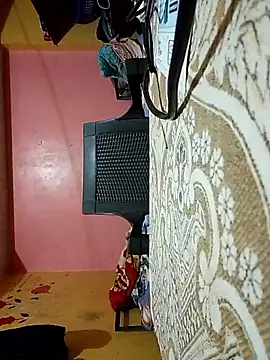 Snapshot of Nihaal17 chatting on 10-18-25, 12:24 Nihaal17 online show from 10-18-25, 12:24