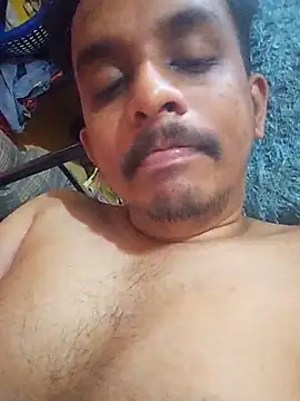 Snapshot of Nihaal17 chatting on 10-27-25, 06:39 Nihaal17 online show from 10-27-25, 06:39