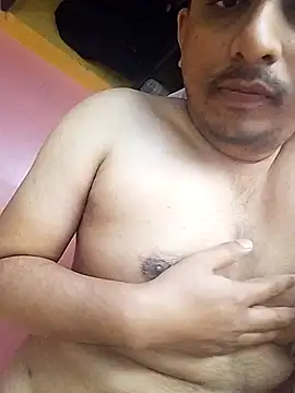 Snapshot of Nihaal17 chatting on 11-29-25, 04:15 Nihaal17 online show from 11-29-25, 04:15