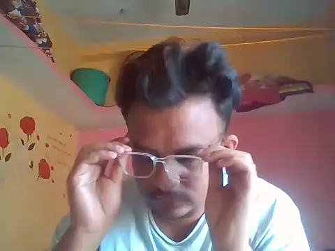 Snapshot of Nihaal17 chatting on 12-03-25, 03:03 Nihaal17 online show from 12-03-25, 03:03