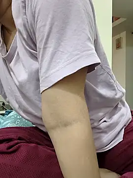 nice touch9733 online show from 12-21-25, 05:58