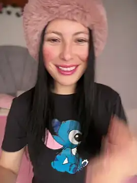 Mia salinass online show from 04-05-26, 05:43