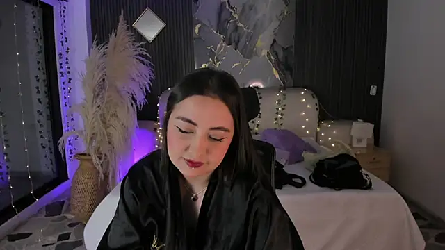 SarahCastro1  online show from 02-13-26, 04:19