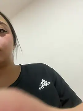 Snapshot of SarahCastro1_ chatting on 07-04-26, 10:32 SarahCastro1 online show from 07-04-26, 10:32