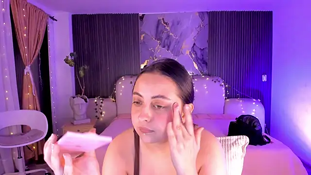 Snapshot of SarahCastro1_ chatting on 07-07-26, 04:04 SarahCastro1 online show from 07-07-26, 04:04
