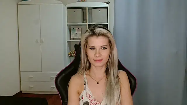 KristineGlow online show from 03-05-26, 07:32