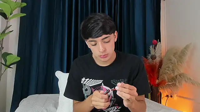 Snapshot of Jack_Noir chatting on 09-16-25, 01:45 Jack Noir online show from 09-16-25, 01:45