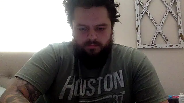 Snapshot of BeginnersLuck111 chatting on 04-08-26, 05:02 BeginnersLuck111 online show from 04-08-26, 05:02