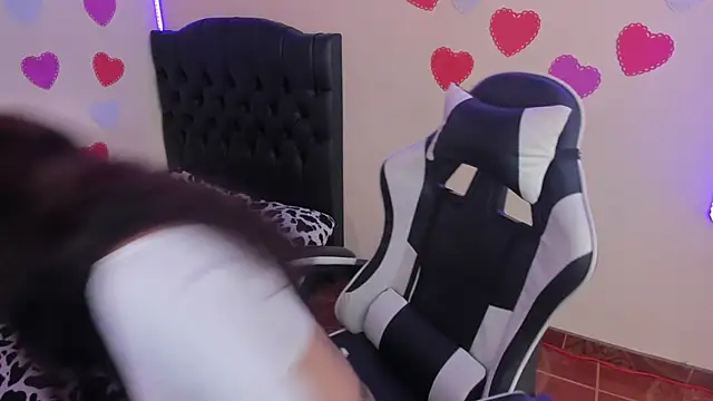 megaan cb online show from 04-21-26, 04:23