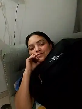 tiffany Johnson1 online show from 01-18-26, 12:25