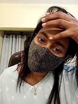 Snapshot of Softecho-03 chatting on 03-08-26, 06:12 Softecho-03 online show from 03-08-26, 06:12