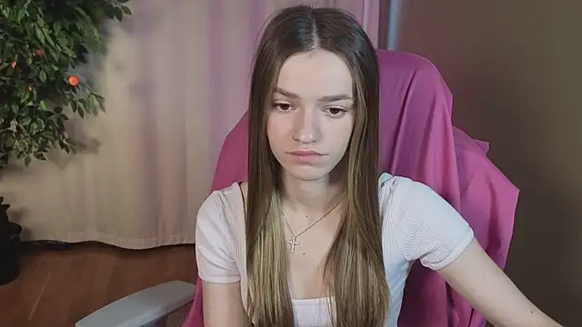 E l i z e  online show from 07-18-26, 05:11