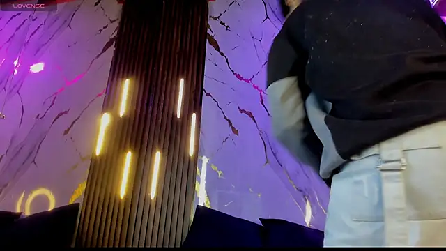 Snapshot of VictoriaDuart chatting on 09-25-25, 07:50 VictoriaDuart online show from 09-25-25, 07:50