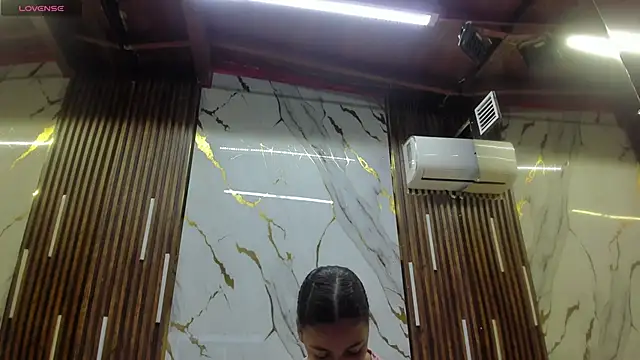 Snapshot of VictoriaDuart chatting on 03-26-26, 08:25 VictoriaDuart online show from 03-26-26, 08:25