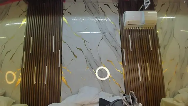 Snapshot of VictoriaDuart chatting on 03-30-26, 08:32 VictoriaDuart online show from 03-30-26, 08:32