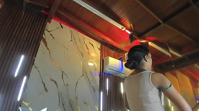 Snapshot of VictoriaDuart chatting on 03-31-26, 08:09 VictoriaDuart online show from 03-31-26, 08:09