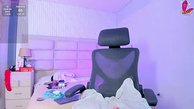 Snapshot of BritanyBrown_ chatting on 04-11-26, 05:12 BritanyBrown online show from 04-11-26, 05:12