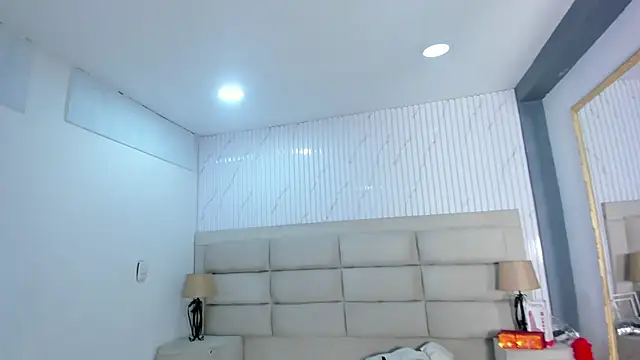 Snapshot of BritanyBrown_ chatting on 04-12-26, 05:01 BritanyBrown online show from 04-12-26, 05:01