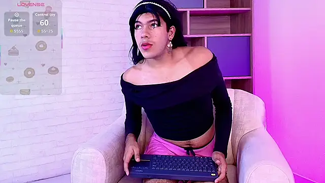 E R O S  online show from 04-12-26, 07:30