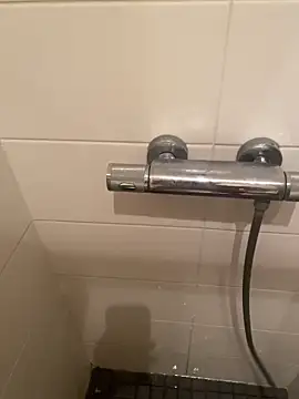 Snapshot of KE6FRAN7 chatting on 09-22-25, 09:39 KE6FRAN7 online show from 09-22-25, 09:39