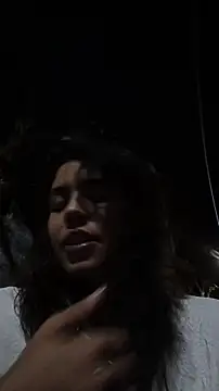 Snapshot of Maricamposs chatting on 02-17-26, 04:53 Maricamposs online show from 02-17-26, 04:53